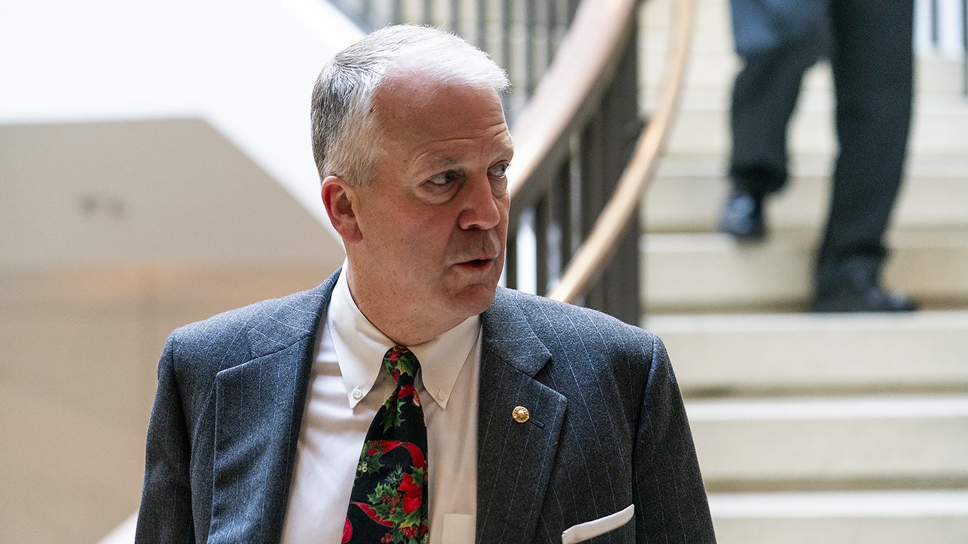 Alaska Senate primary: Sullivan faces namesake rival as Democrats target flip