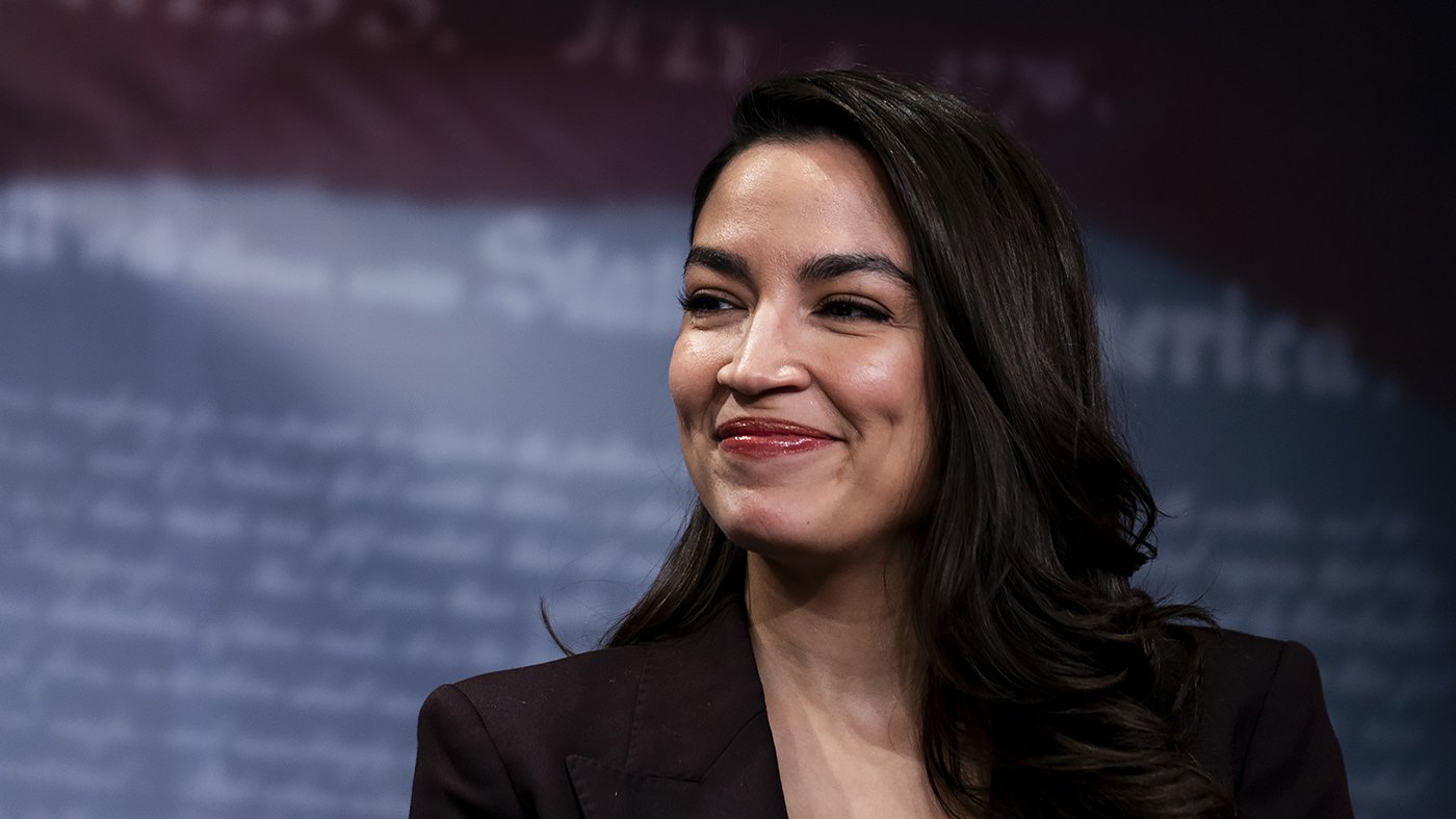 AOC Signals White House Ambition, Shakes Up Democratic 2028 Calculus