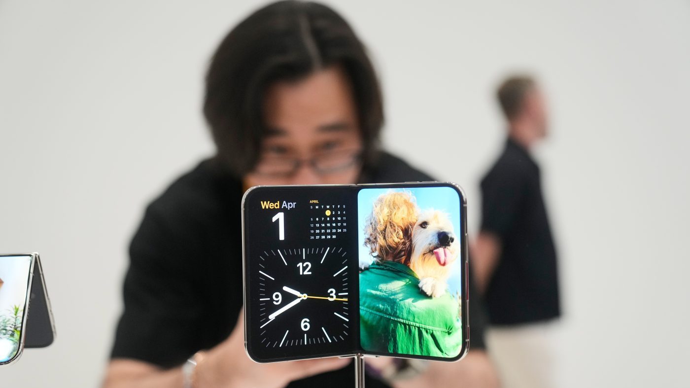 Apple's $1,999 Foldable iPhone Duo Debuts, Raising Price Bar