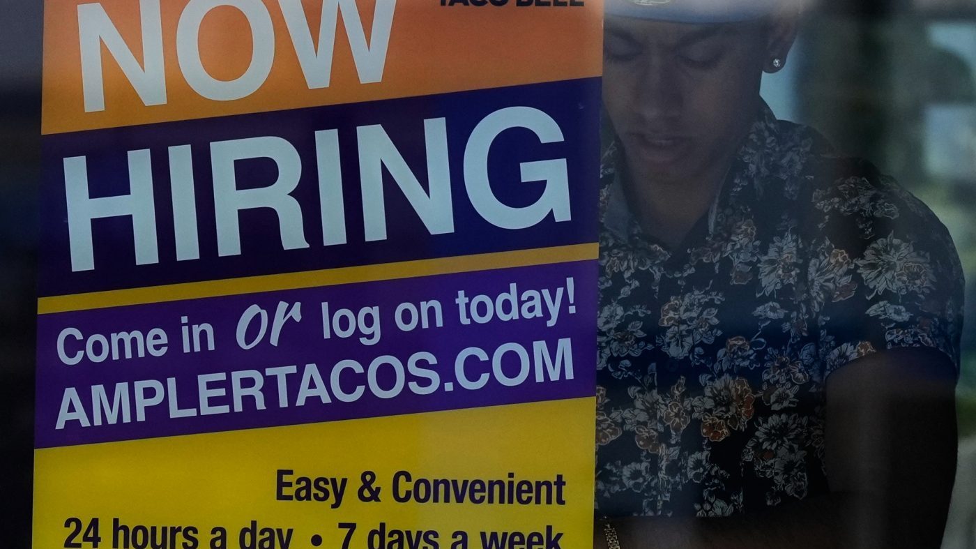August Jobs Surge to 162K, Easing Recession Fears Amid Fed Rate Debate