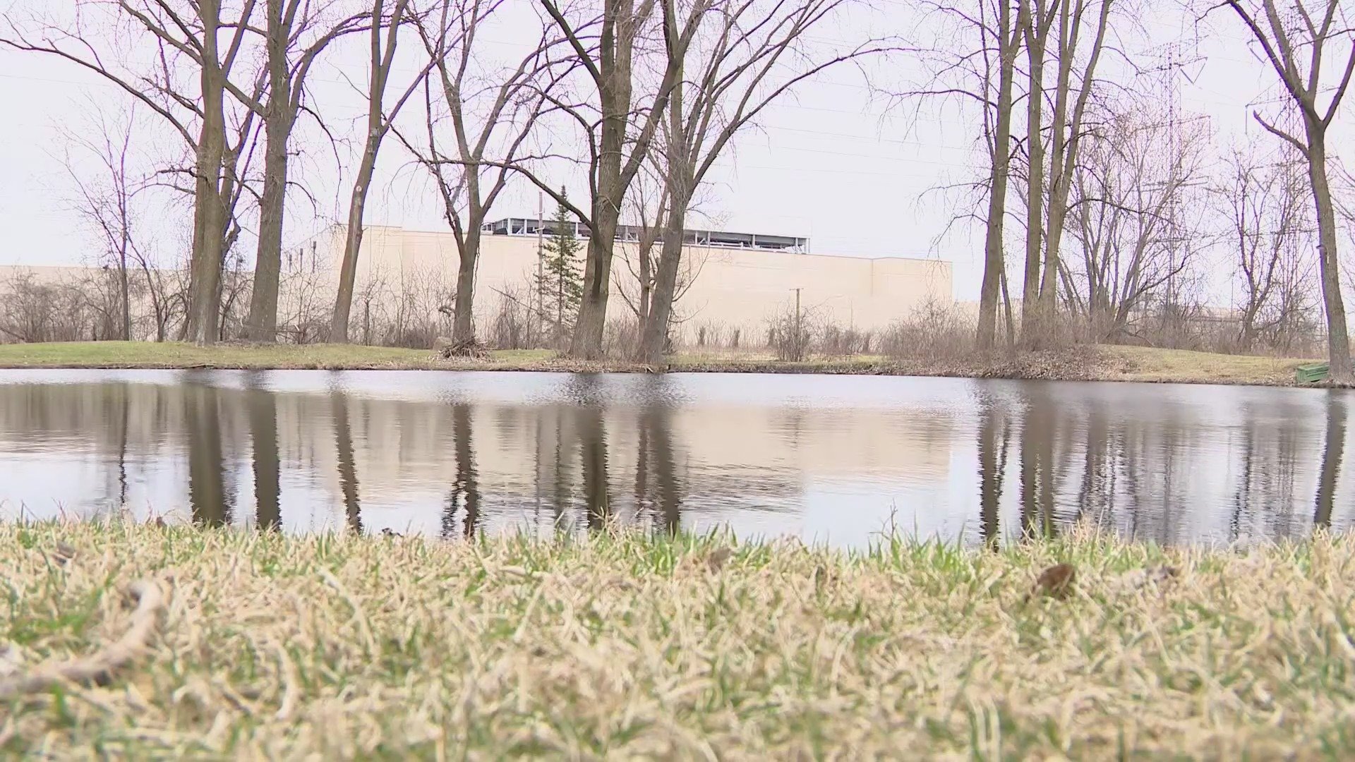 Aurora Imposes Strict Noise Limits on Data Centers After Resident Backlash