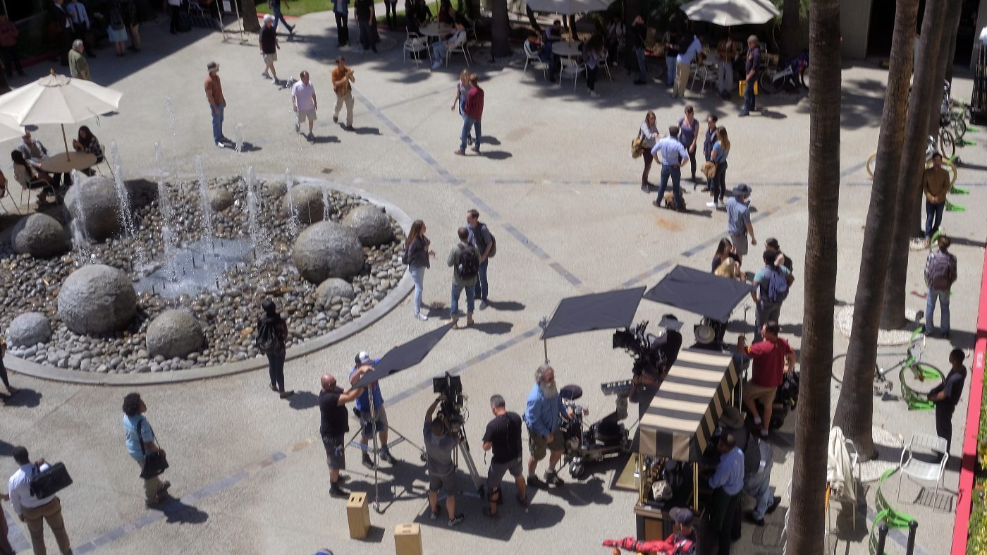 Bipartisan Bill Offers 20-30% Federal Tax Credit to Keep Film Jobs in U.S.
