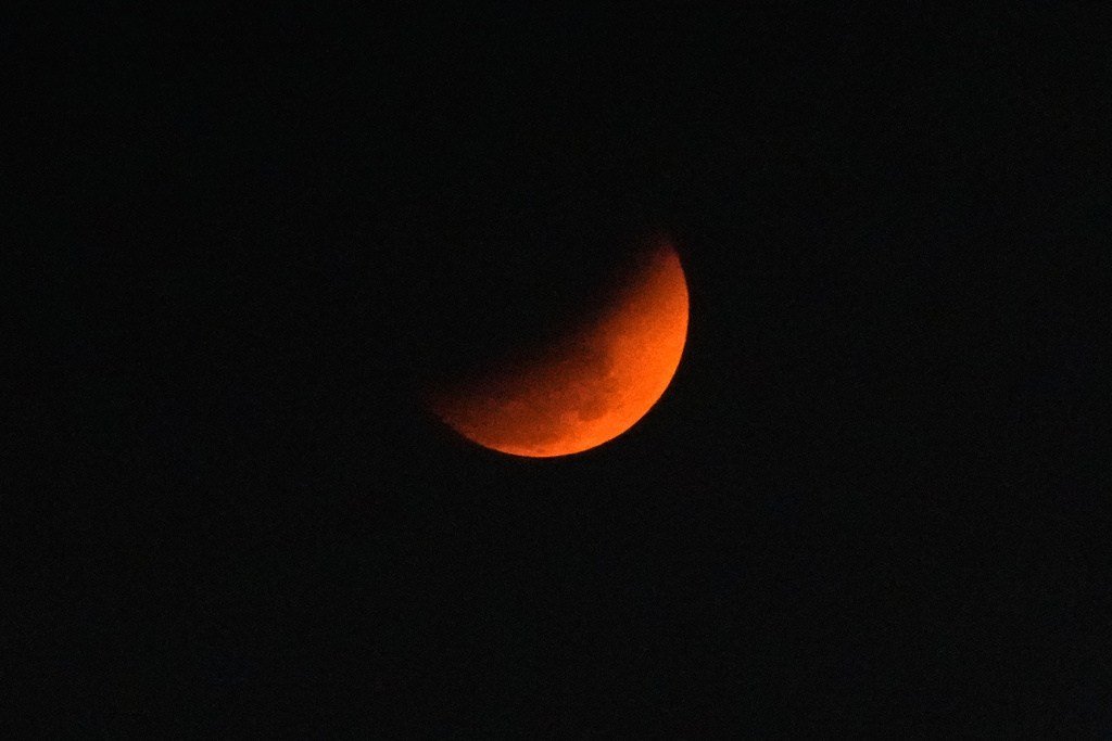 Blood Moon Viewing: East Coast Gets Best Seat, West Faces Horizon Challenge