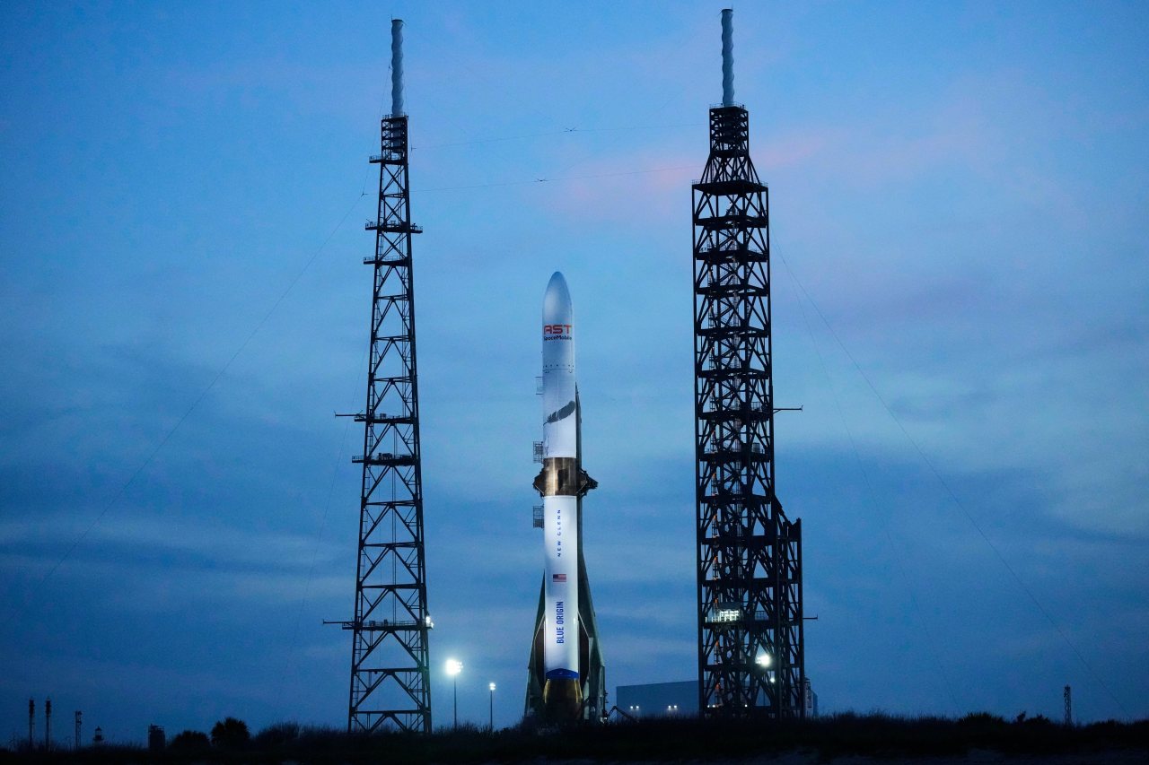 Blue Origin's New Glenn Rocket Explodes in Pad Test, Shaking Florida Coast