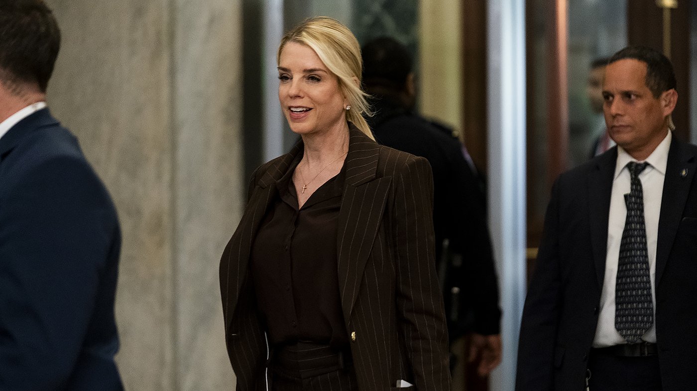 Bondi to Face House Oversight Questions on Epstein Files After DOJ Pushback