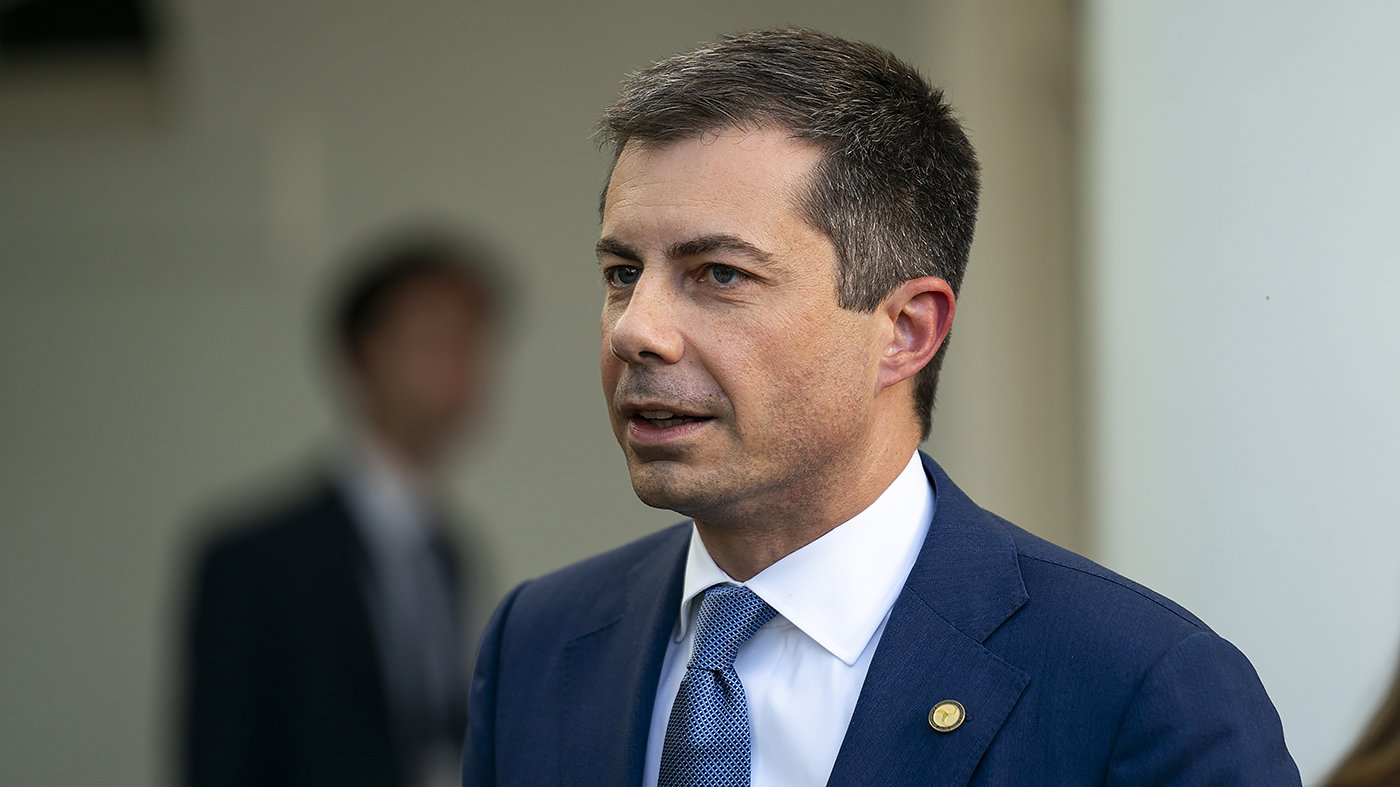 Buttigieg Backs Poindexter in Ohio Race Against Embattled Miller