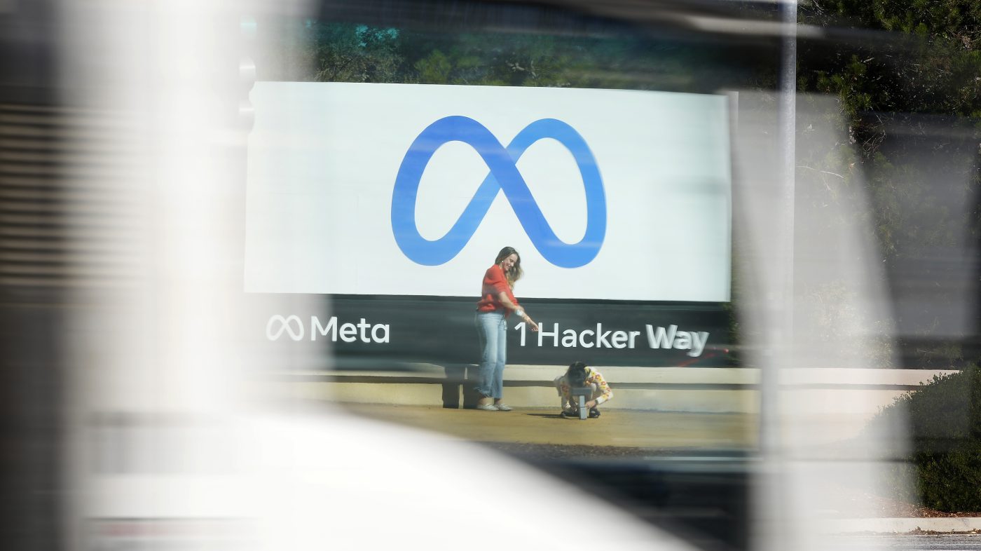 California Jury Holds Meta, YouTube Liable for Addictive Platform Designs