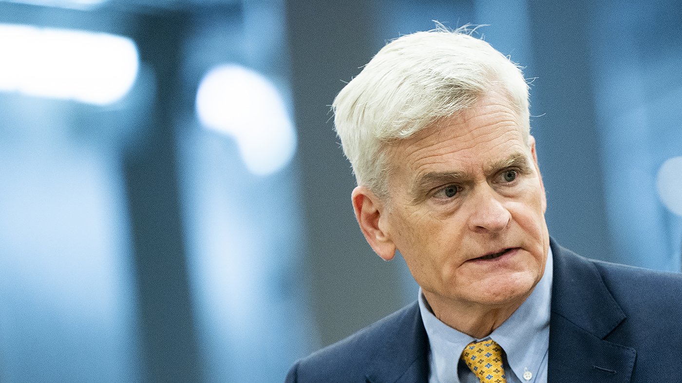 Cassidy: Overton's vaccine order role 'almost disqualifying' for FDA