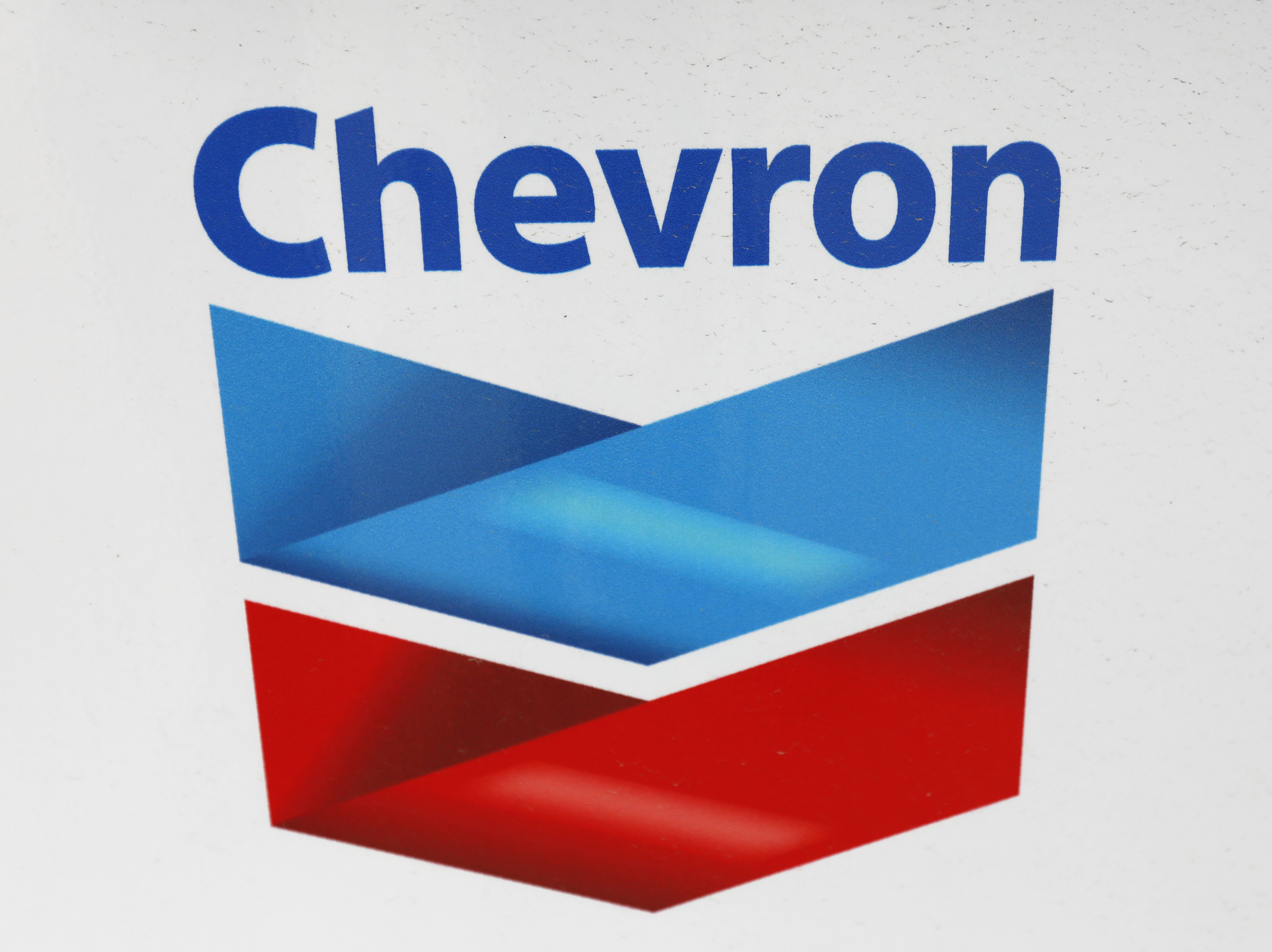 Chevron Warns California Refinery Closures Imminent Amid Regulatory and Geopolitical Pressures