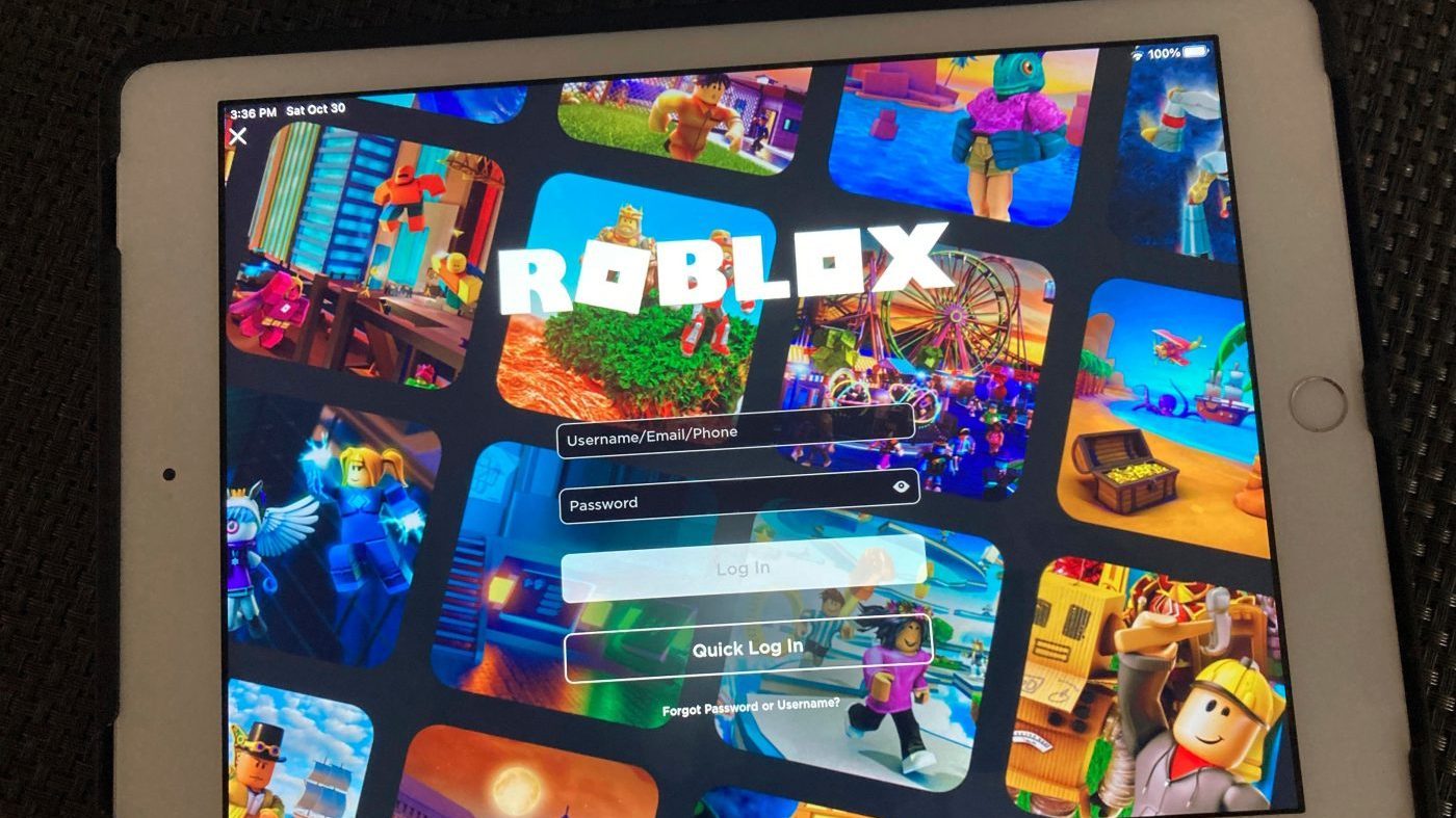 Child Safety Groups Urge FTC to Probe Roblox Over Deceptive Practices