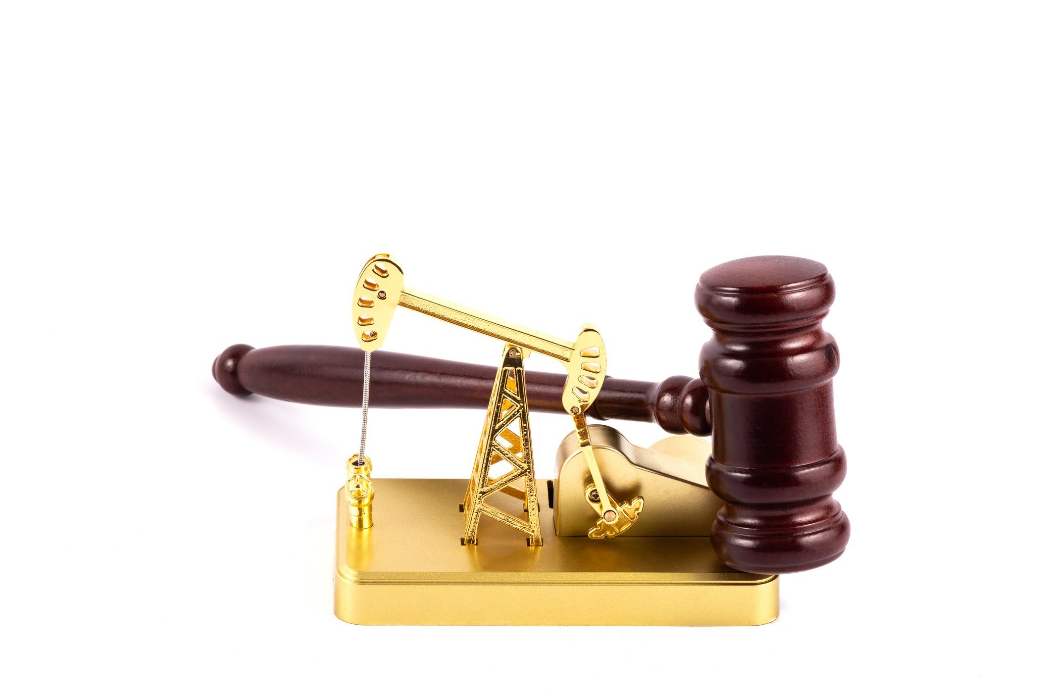 Congress urged to set climate liability rules as Supreme Court weighs oil suits
