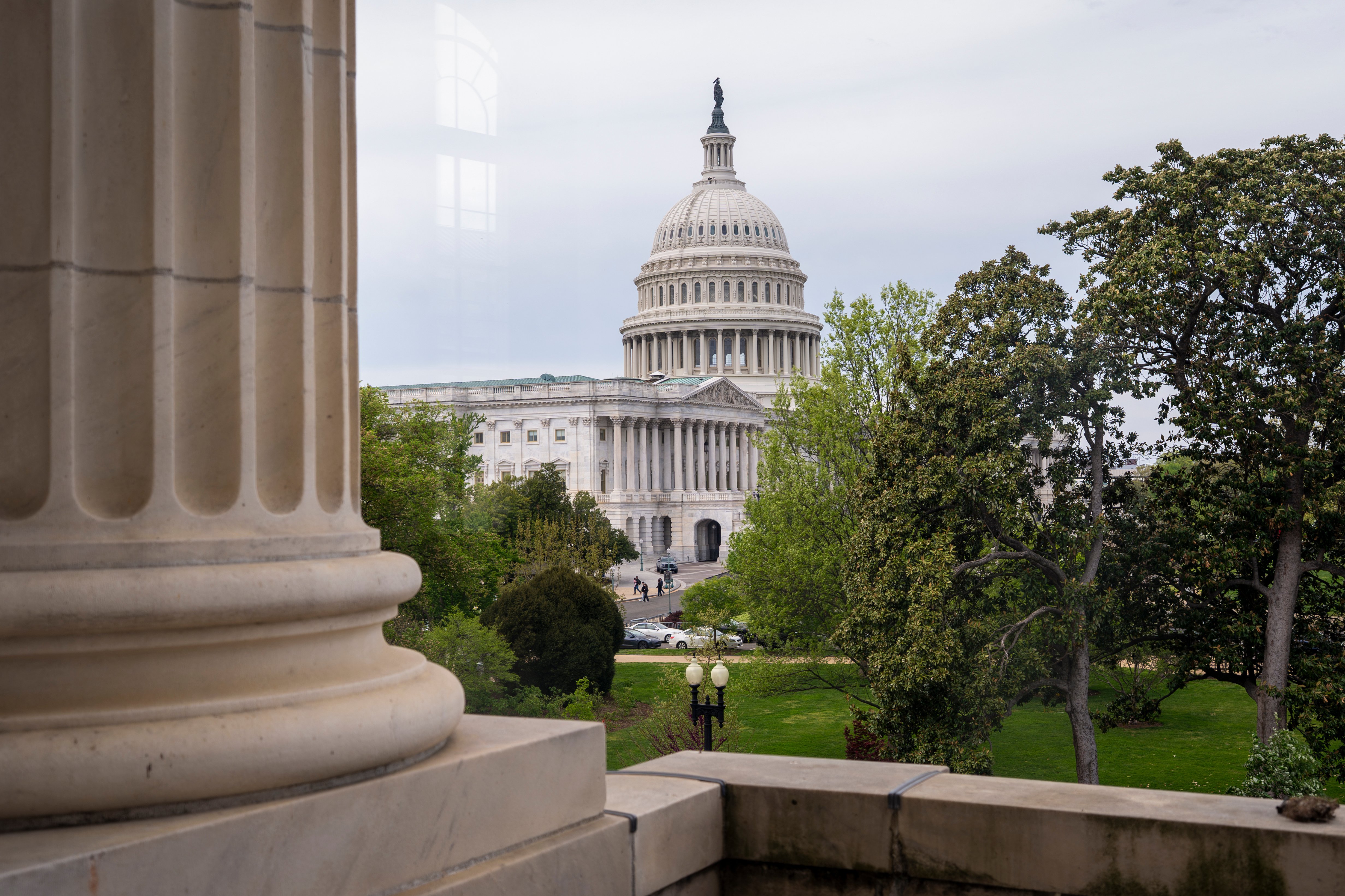 Congressional Norms Erode as Bipartisan Cooperation Fades, New Book Shows