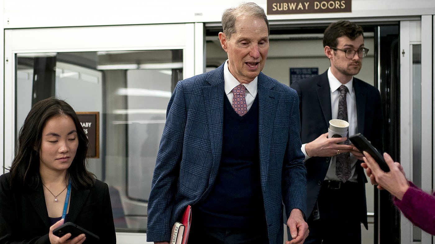 Democrats Block FISA 702 Extension in Standoff Over Trump's DNI Appointment