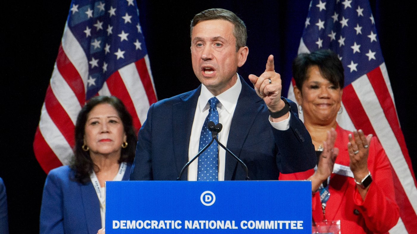 Democrats Face Mixed Signals: Poll Gains Offset by Internal Crises and Trump's Grip