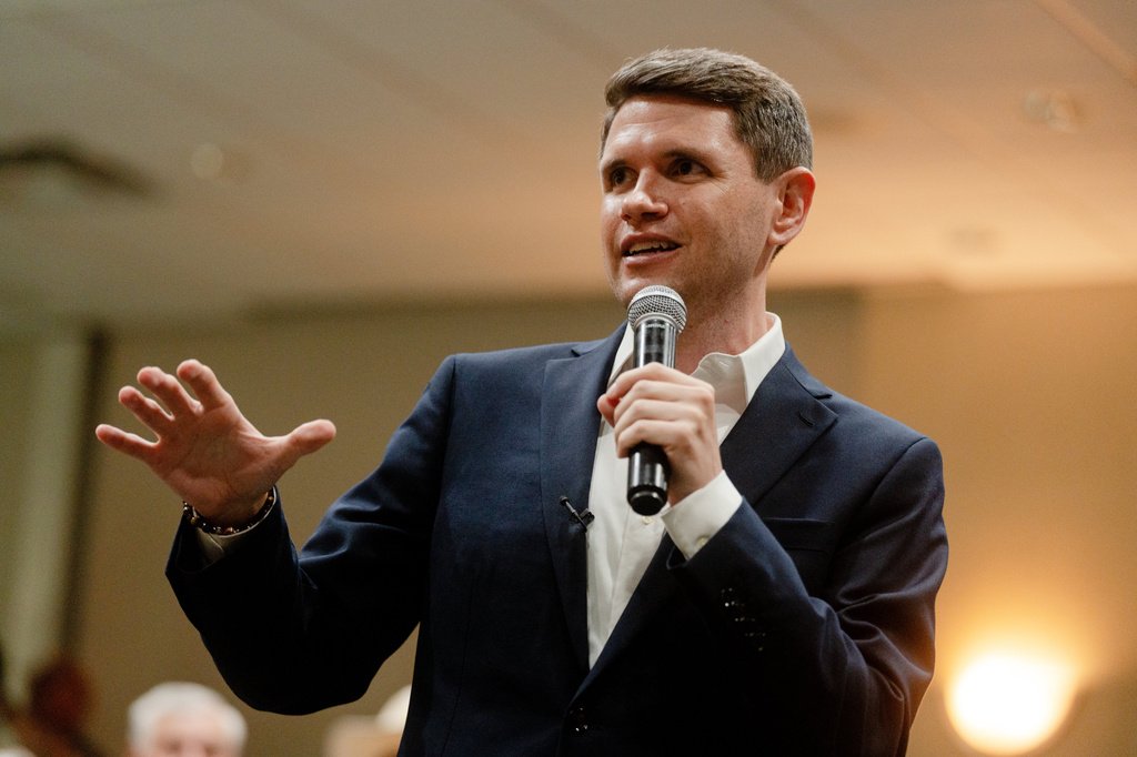 Democrats Rebuild Faith Outreach as Christian Nationalism Rises