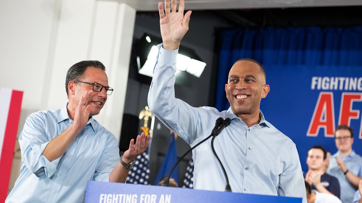 Democrats See Midterm Opportunity, but Internal Divisions Loom