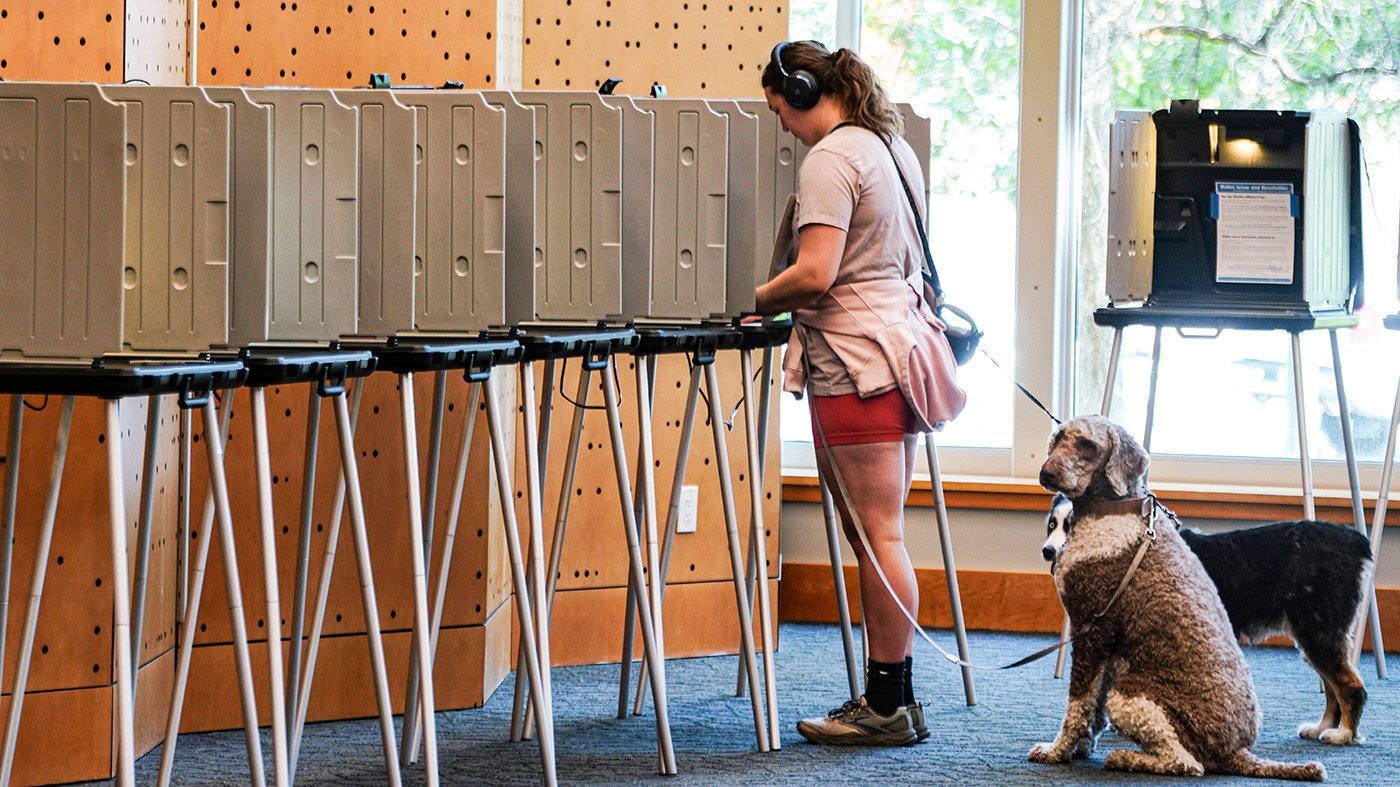 Democrats widen House lead to 7 points in new DDHQ poll