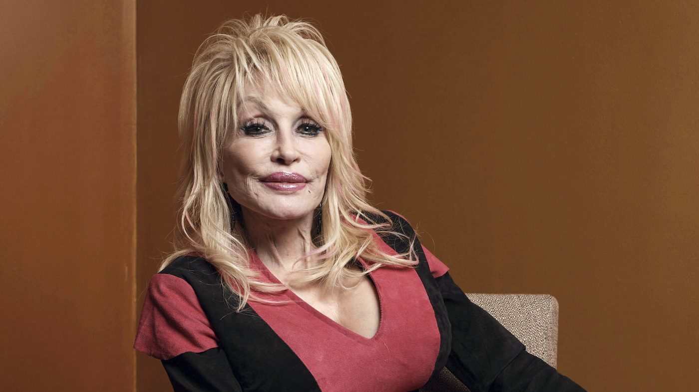 Dolly Parton Reveals Ongoing Health Struggles, Delays Return to Stage