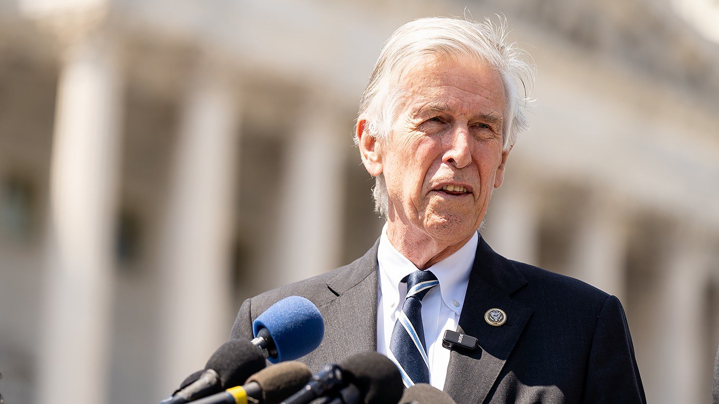 Don Beyer Blasts FAA's New AI Air Traffic System as 'Guinea Pig' Experiment