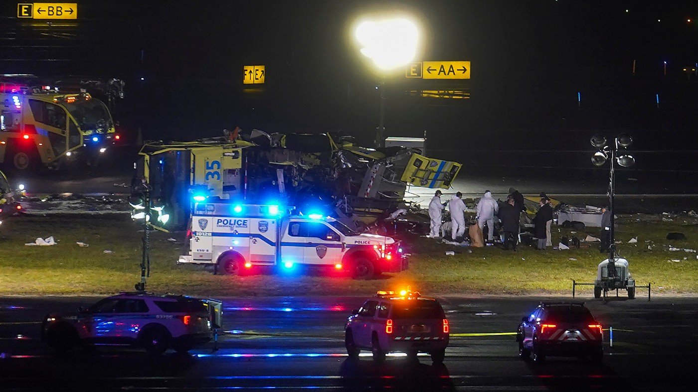 Duffy, Bedford to Brief on Fatal LaGuardia Runway Collision Between Jet, Fire Truck