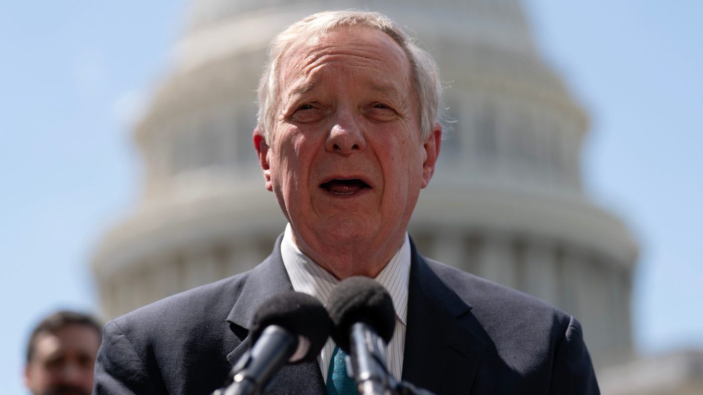 Durbin Demands DOJ Exclude Jan. 6 Rioters From $1.78B 'Anti-Weaponization' Fund