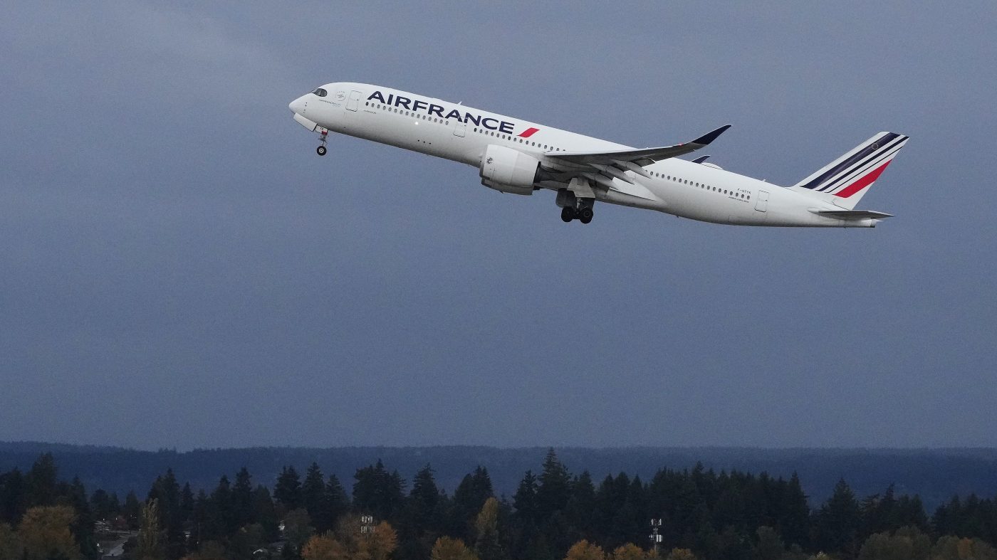 Ebola Travel Ban Violation Forces Detroit-Bound Flight to Divert to Montreal