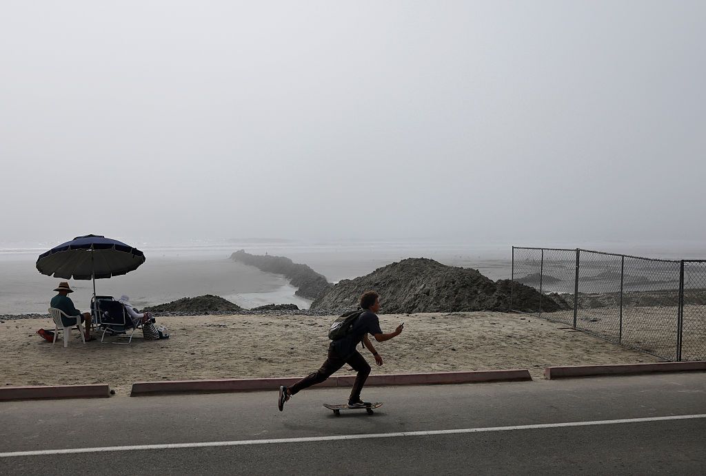 El Niño Intensifies, Raising Odds of Record-Breaking Climate Event