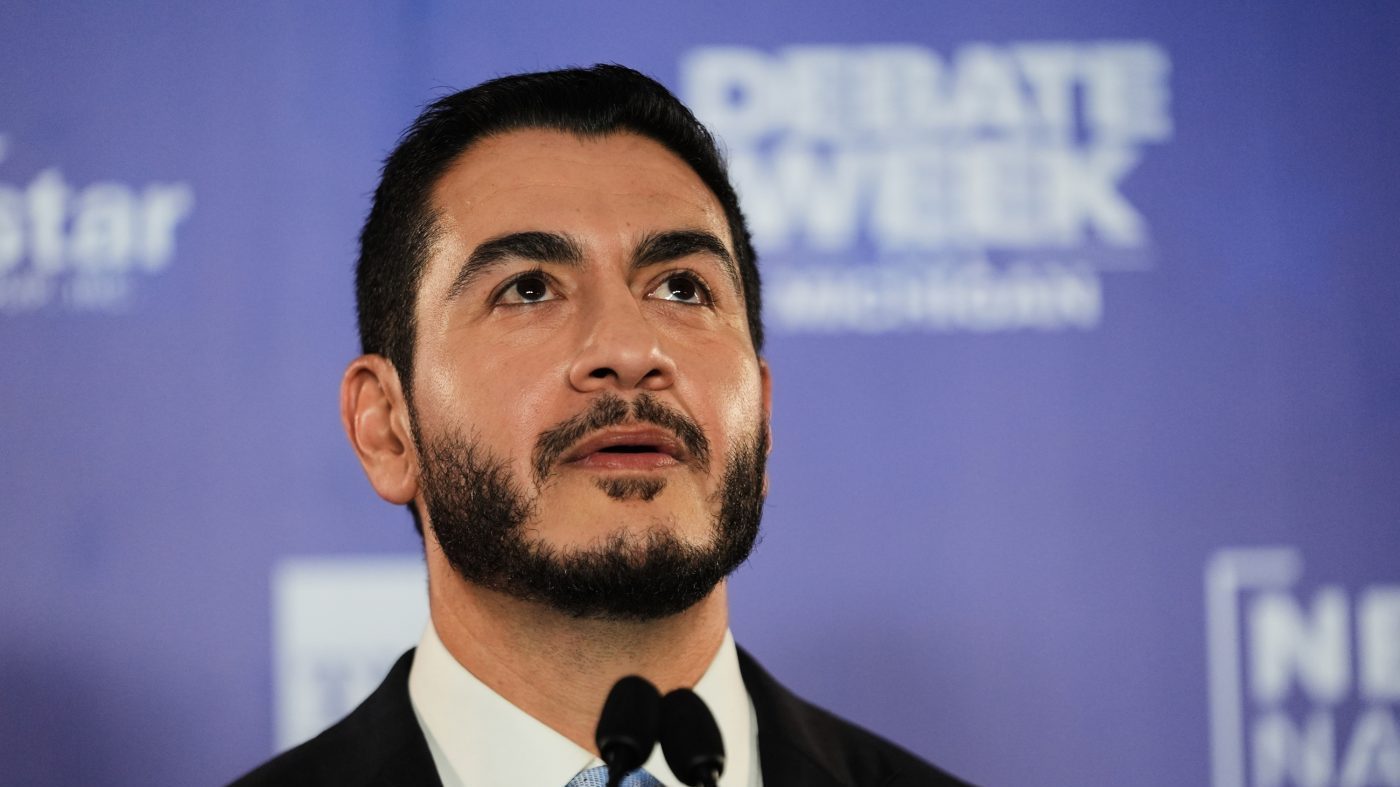 El-Sayed Swipes at Vance's 'Cute Little' Michigan Rally