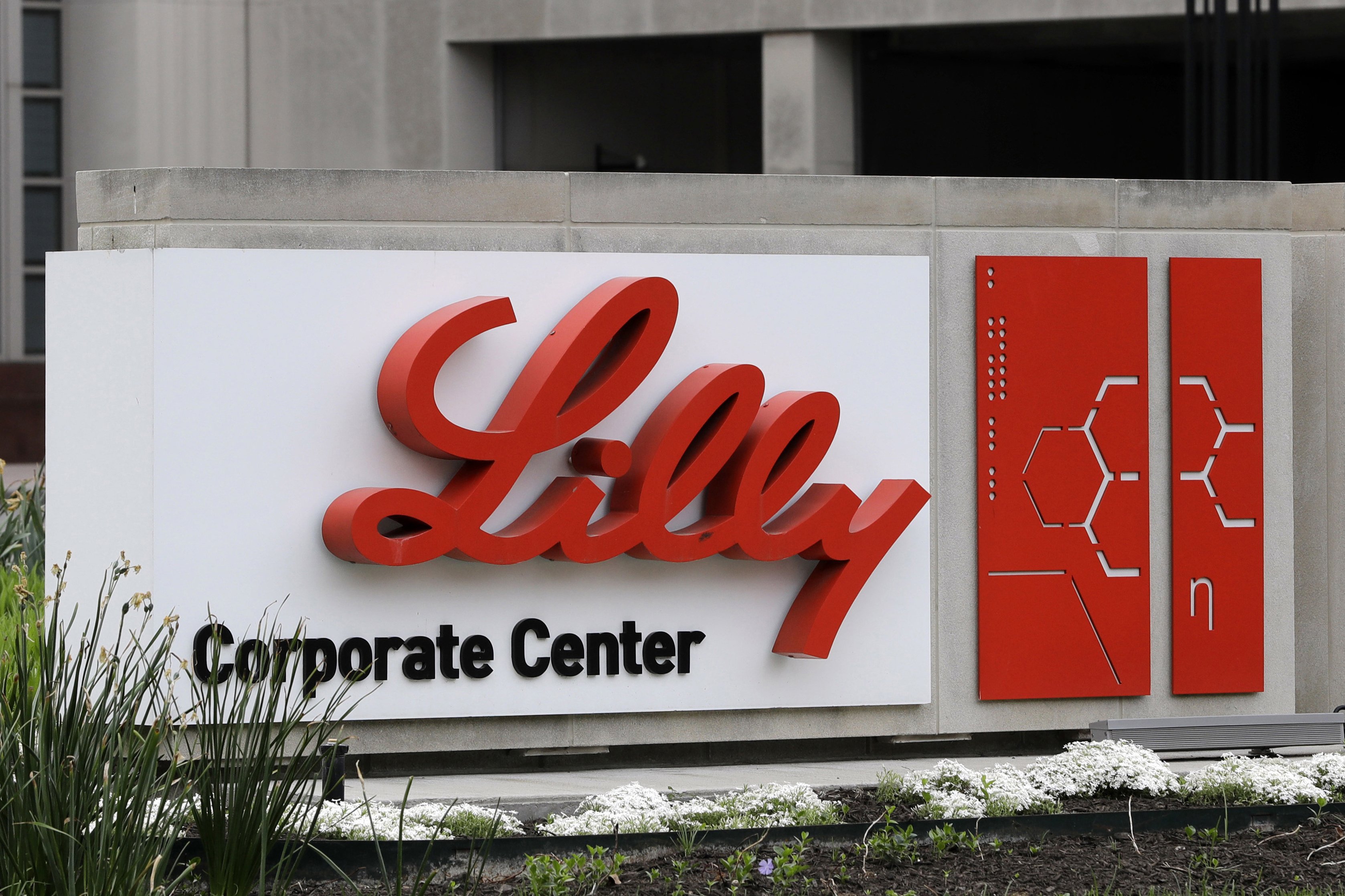 FDA Accelerates Approval for Eli Lilly's Oral Weight-Loss Drug Foundayo