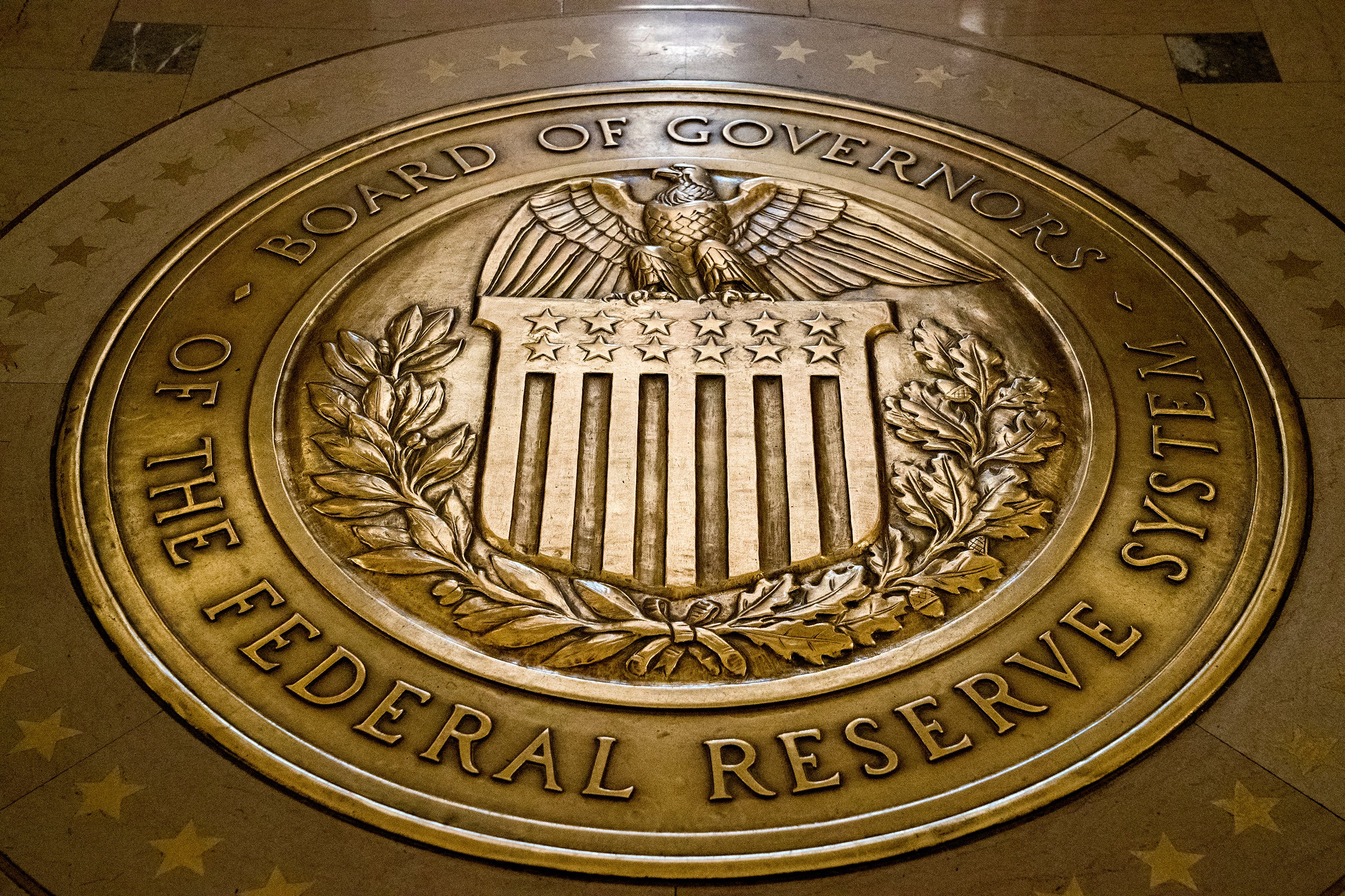 Fed's Hammack Signals Extended Rate Pause Amid Geopolitical, Inflation Uncertainty