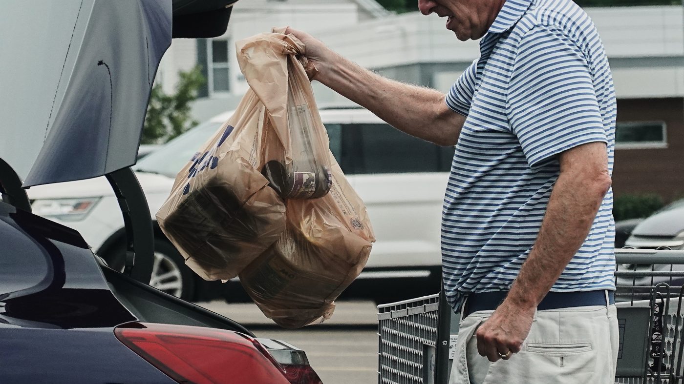Fed's Preferred Inflation Gauge Cools Slightly to 3.4% in August