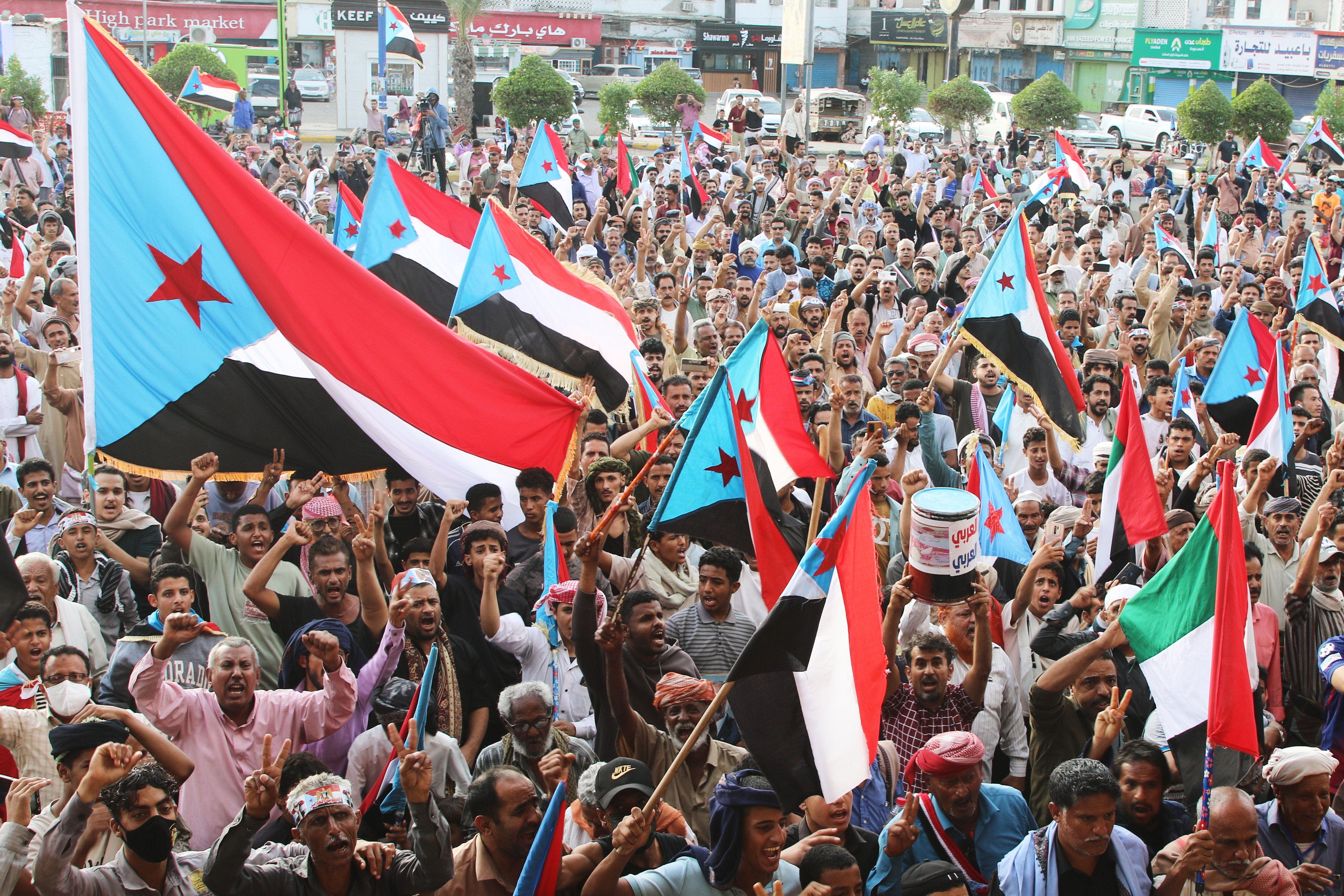 Federal Judge Blocks Trump's TPS Termination for Yemeni Nationals as Supreme Court Weighs Judicial Authority