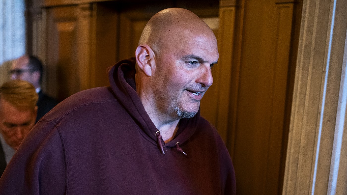 Fetterman Dismisses Larry David's UFC Critique with 'Stripes' Taunt