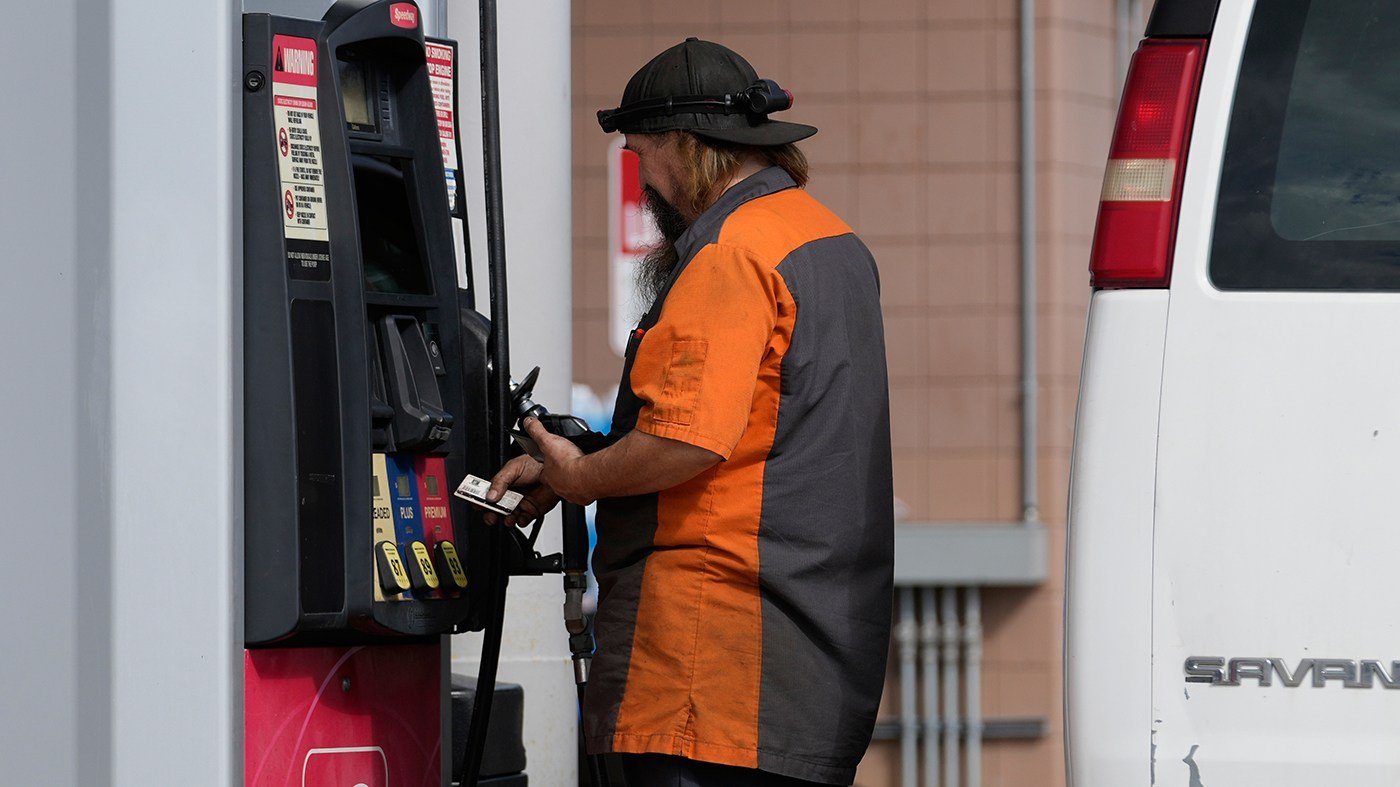 Gas Tax Holiday Push Grows as Pump Prices Near $4.50