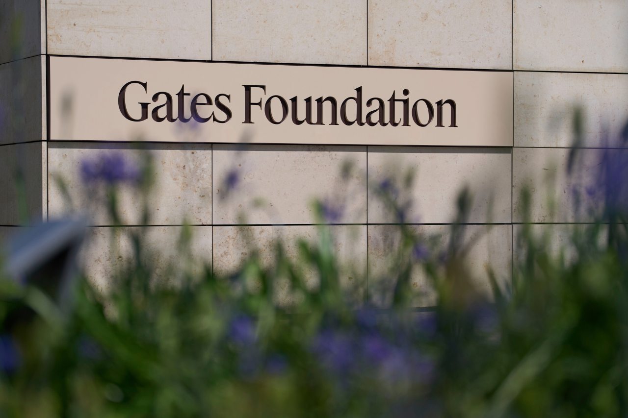 Gates Foundation Launches External Probe into Epstein Ties Amid Fresh Document Revelations