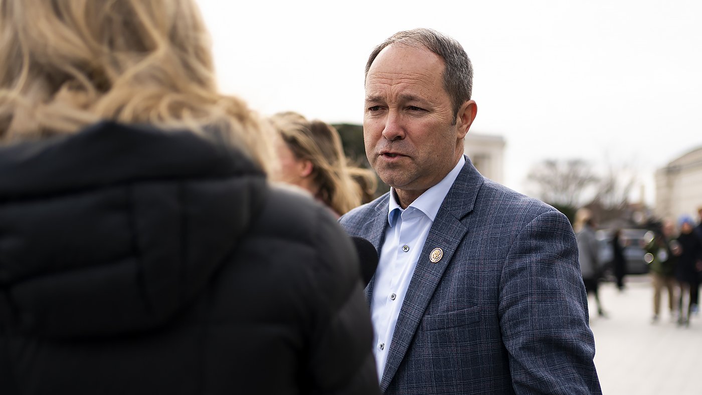 GOP House Hopes Revived by Redistricting Rulings, Midterm Odds Shift
