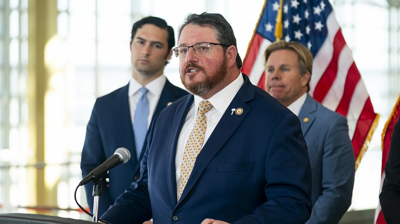 GOP Rep. Fine Blasts Vance's Israel Remarks as 'Disgusting' as Party Rift Widens