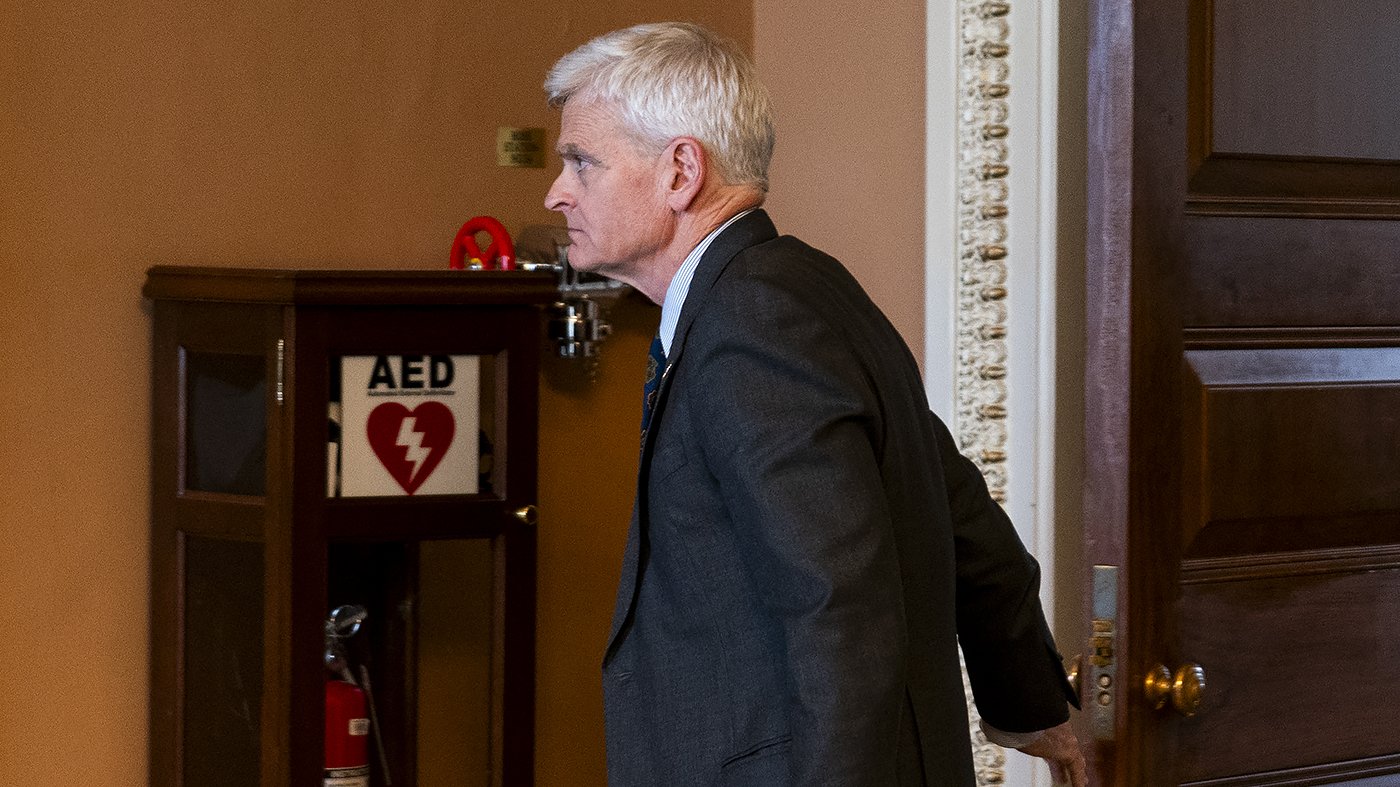 GOP Revolt Over Trump's $1.8B Compensation Fund Derails Immigration Bill