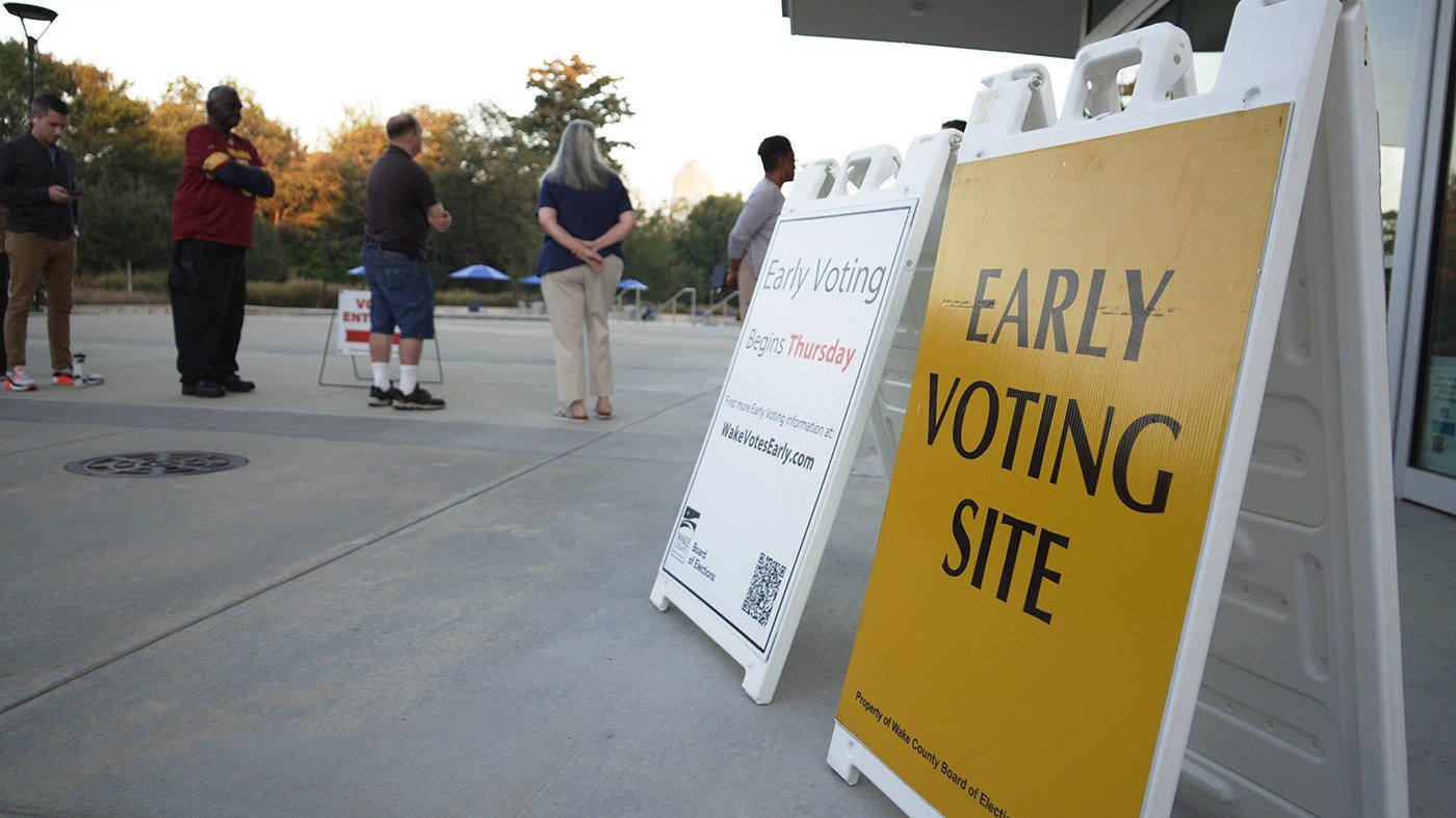 GOP's Late Cash Blitz Fails to Soothe Midterm Jitters