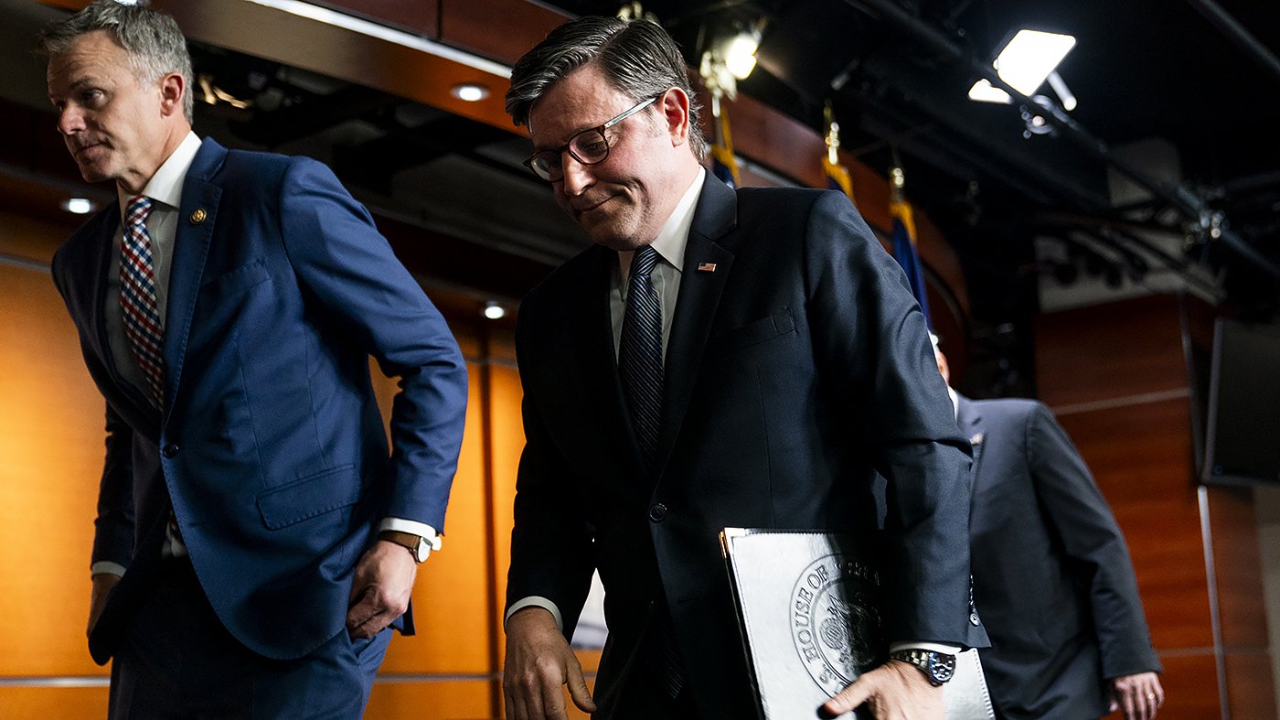 GOP's Third Reconciliation Bill in Jeopardy as Immigration Fight Drags On