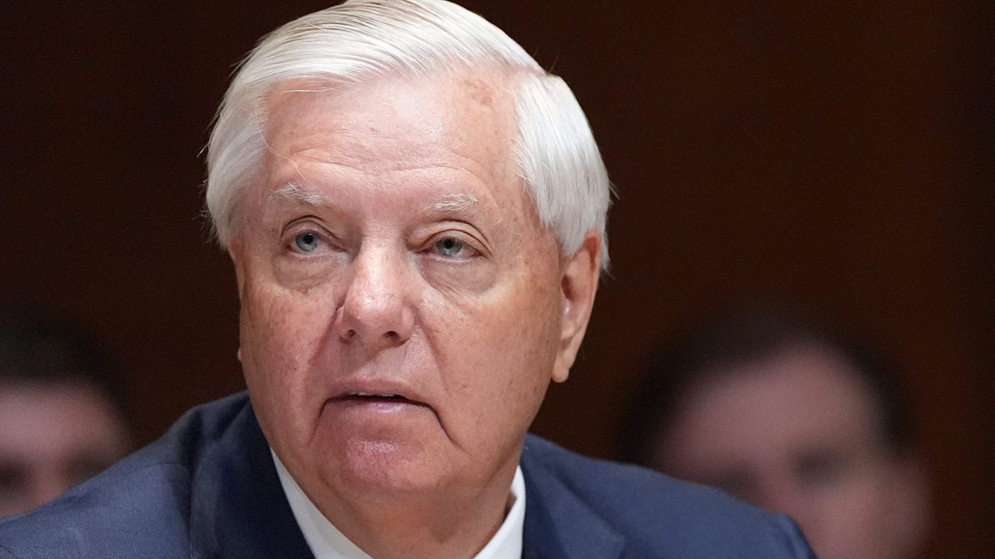 Graham Backs Trump's Push to Expand Abraham Accords Amid Iran Talks