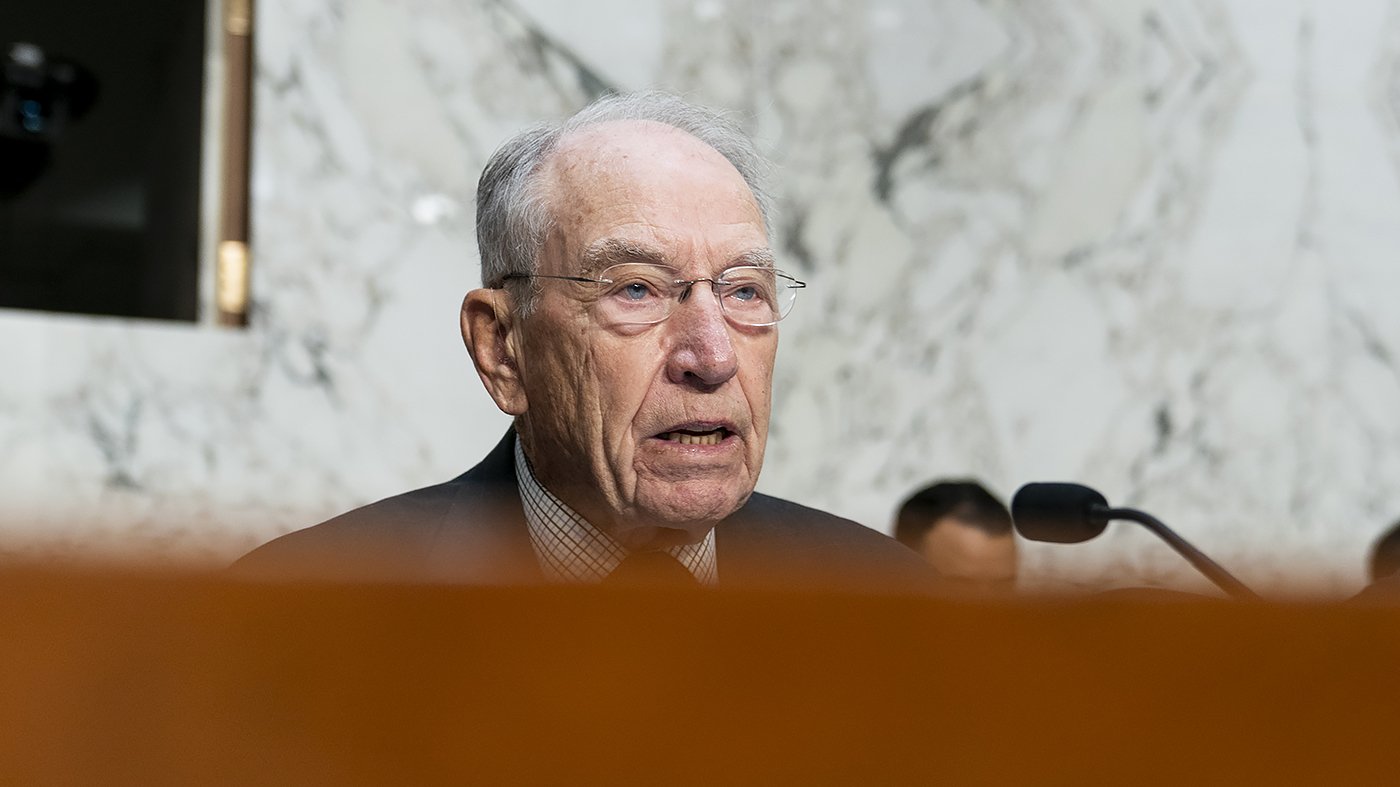 Grassley Recovers from Gallstone Surgery, Aims for Swift Return to Senate Leadership