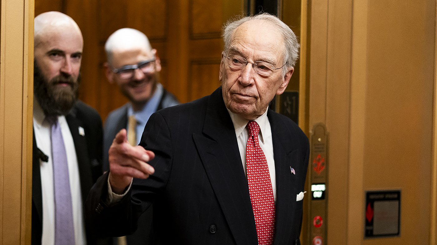 Grassley Schedules Secret Service Briefing on WHCA Dinner Shooting Security Lapses