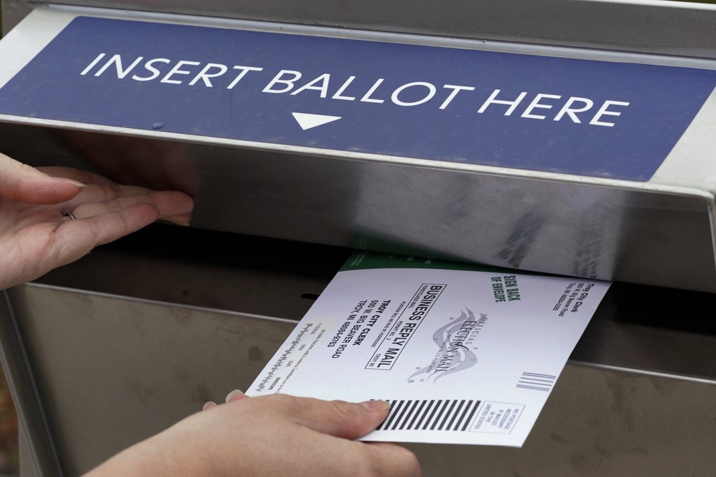 Harvard Poll: Democrats lead by 37 among certain young voters