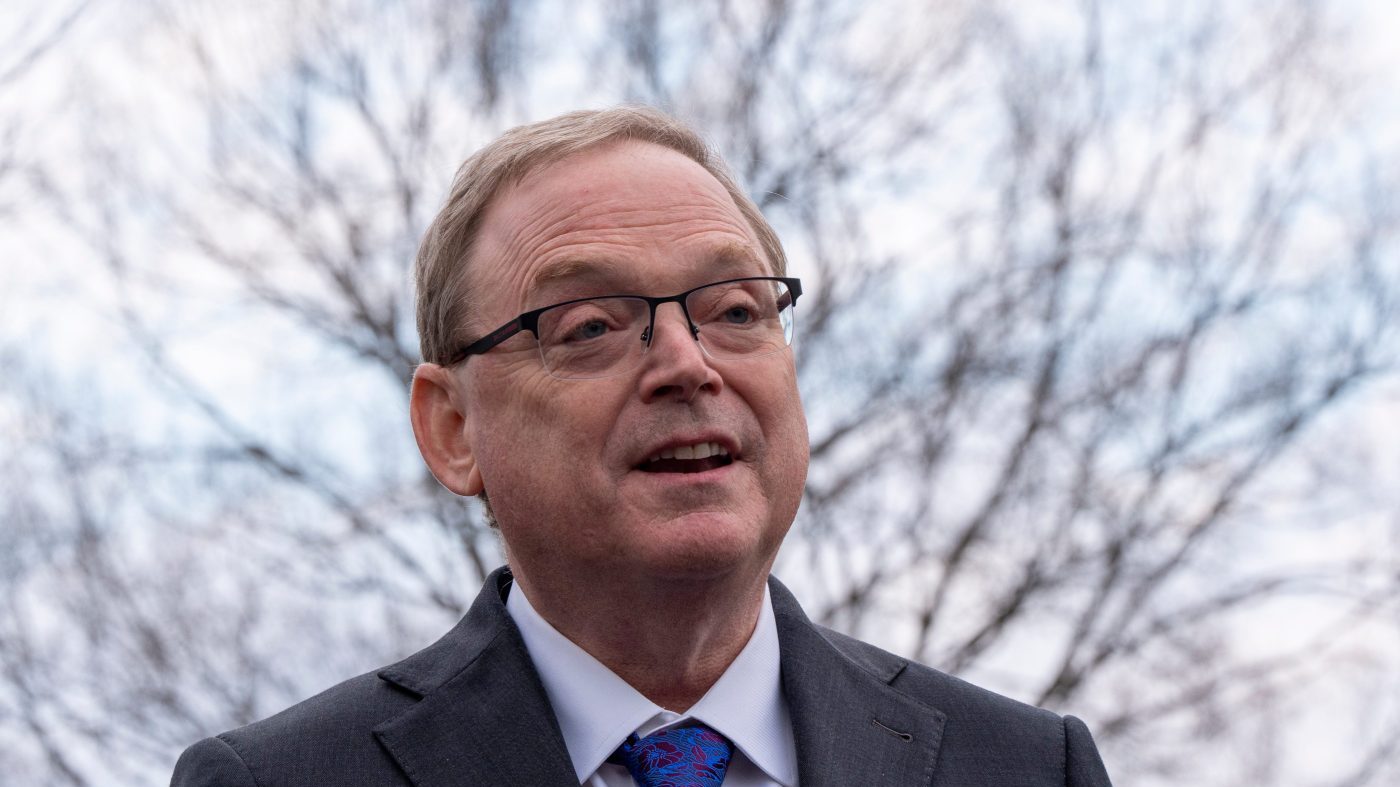 Hassett Vows 'Unprecedented' Drop in Energy Prices Once Strait of Hormuz Reopens