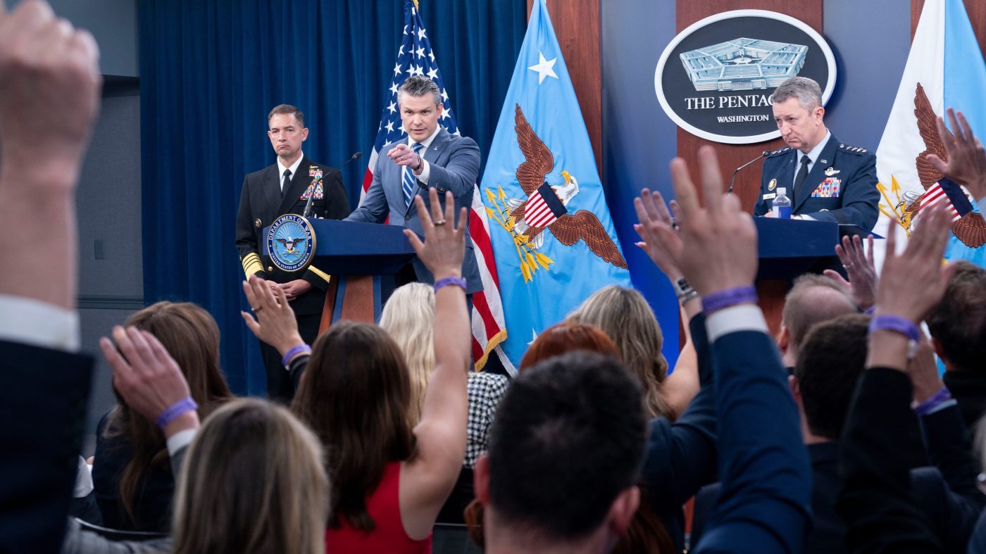 Hegseth and Caine to Brief on Iran as Hormuz Ceasefire Frays