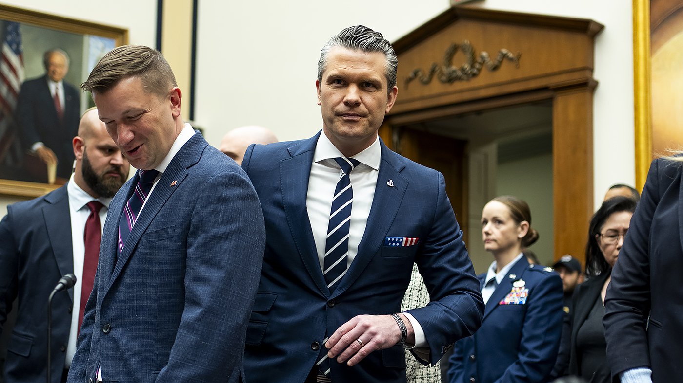 Hegseth Heads to Singapore Amid Rising Doubts Over US Taiwan Commitment