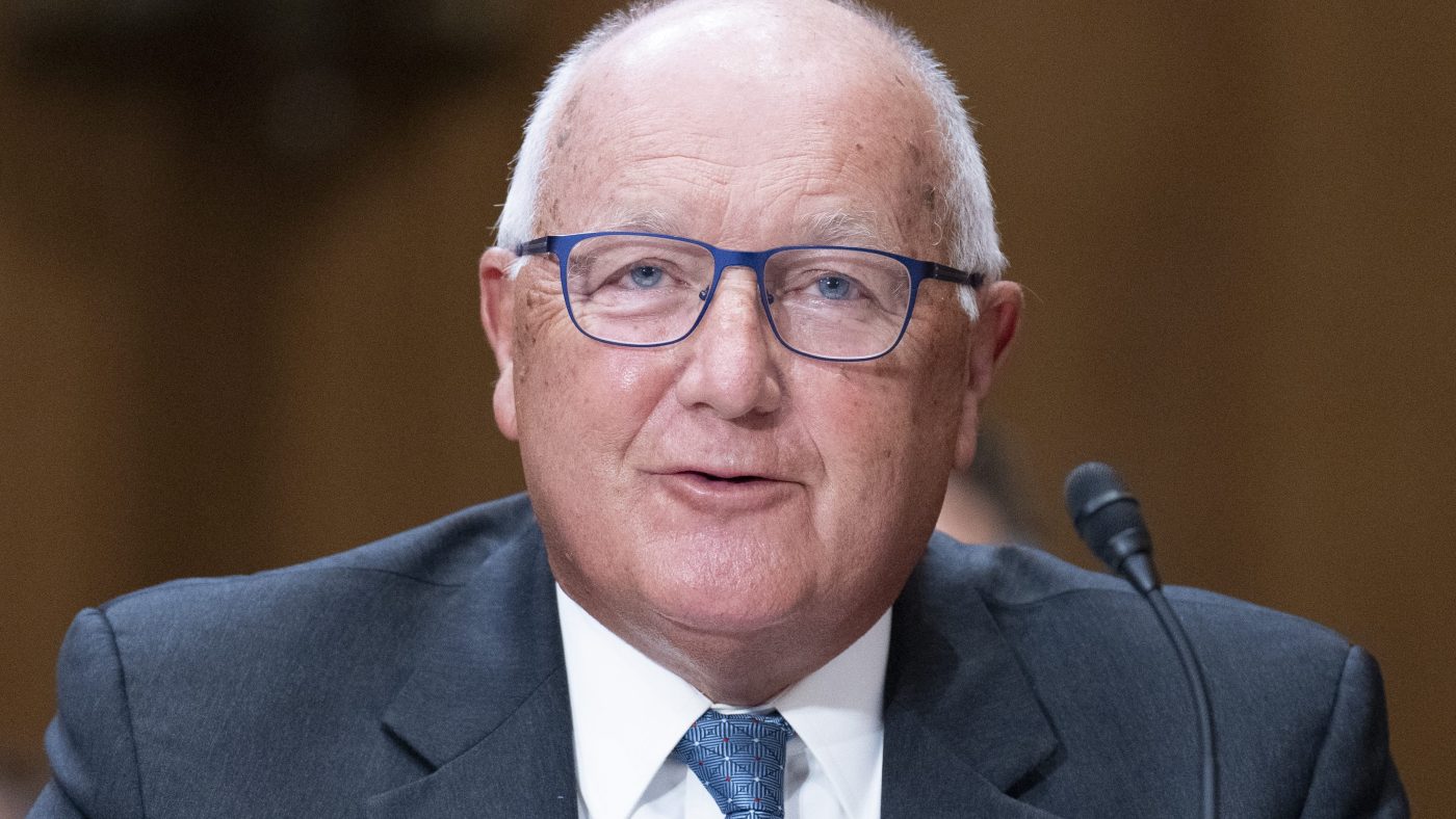 Hoekstra Amplifies Trump's Canada Annexation Chatter, Drawing Fury from Ontario Premier
