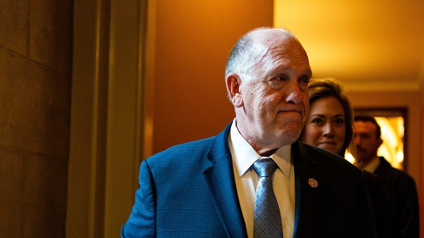 Homan denies ICE bus stop arrests in Connecticut dispute