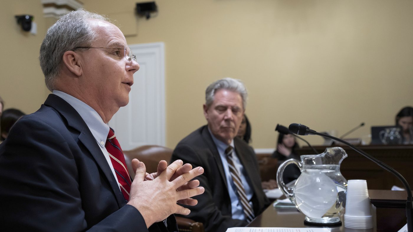 House Bipartisan Pact Revives Kids Online Safety Push After Stalemate